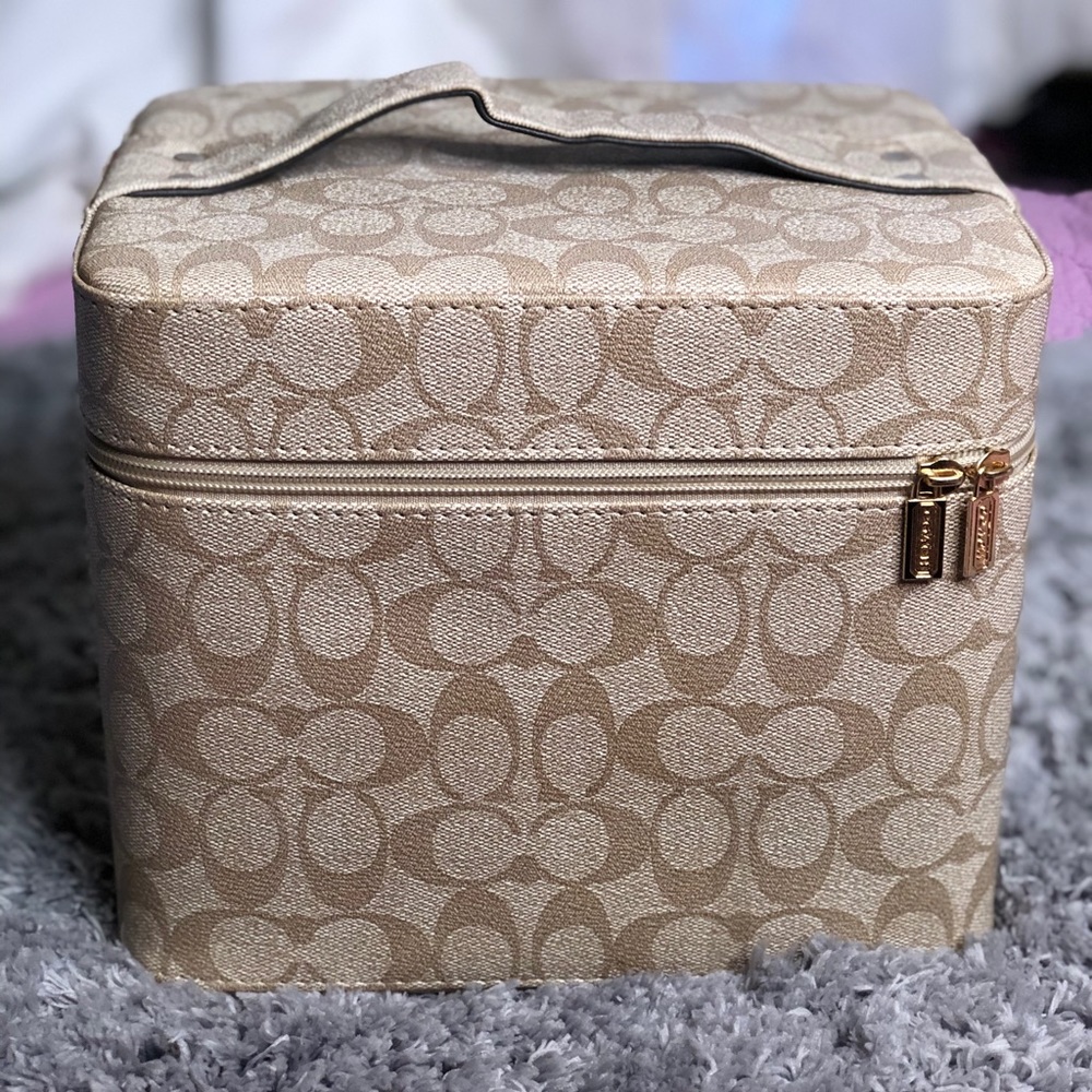 Make up bag